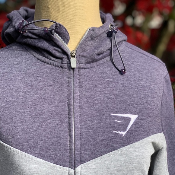 Gym shark pullover - Picture 3 of 7